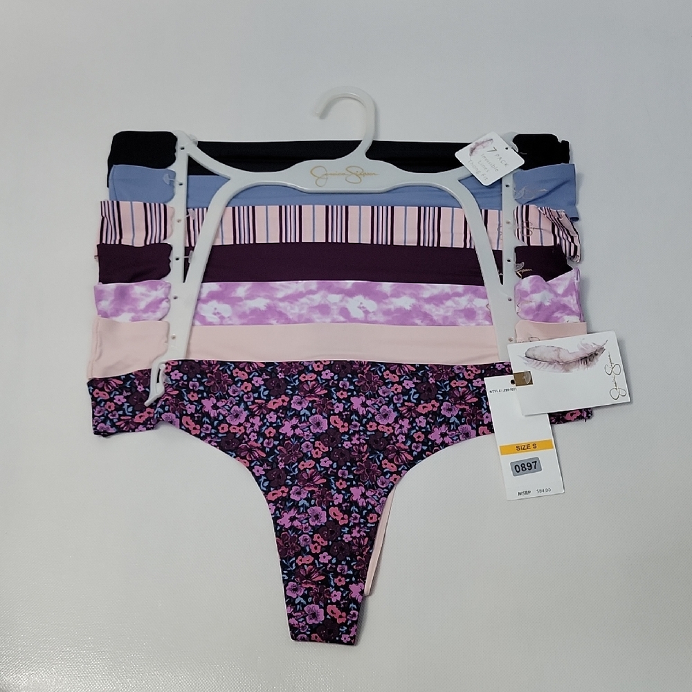 Jessica Simpson 7 Pack Invisible Lines Thong Fit Set